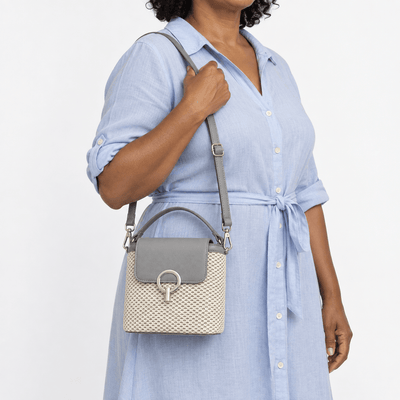 The Sunday Avenue Women's Grey & Beige Woven Bucket Crossbody Beach Bag