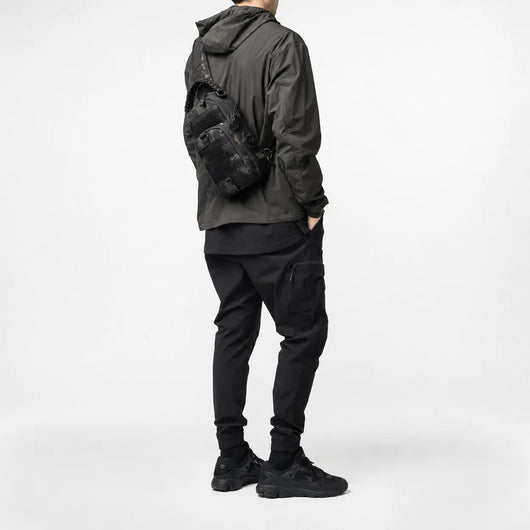The Sunday Avenue Men's Outdoor Shoulder Bag - Ellis