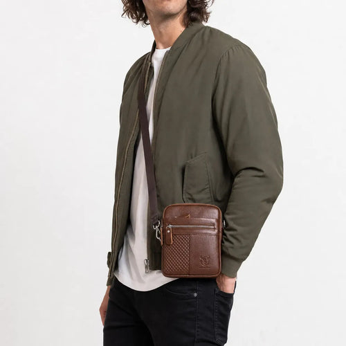 Refined Daily Messenger - Finn