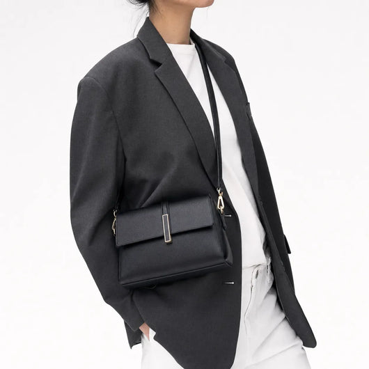 The Sunday Avenue Shoulder Bag Everyday Elegance - Cecily
