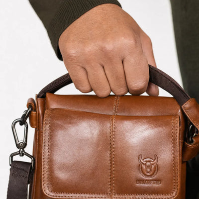 The Sunday Avenue Shoulder Bag Spacious Practical - Duncan