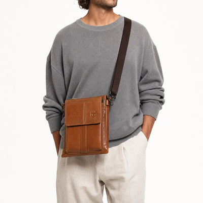 The Sunday Avenue Shoulder Bag Spacious Practical - Duncan